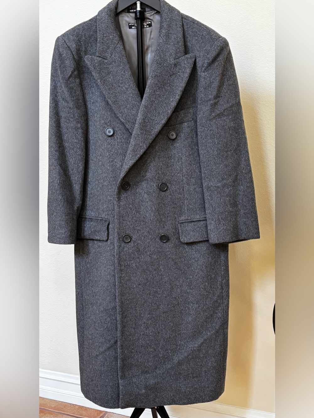 80’s Era American Male Men's Double-Breasted Overcoat - Charcoal Gray